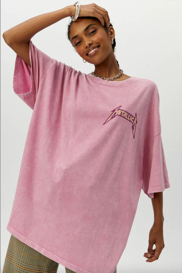 DAYDREAMER METALLICA US TOUR 1985 OS TEE IN LILAC BLOOM ACID | Indigeaux Denim Bar & Boutique