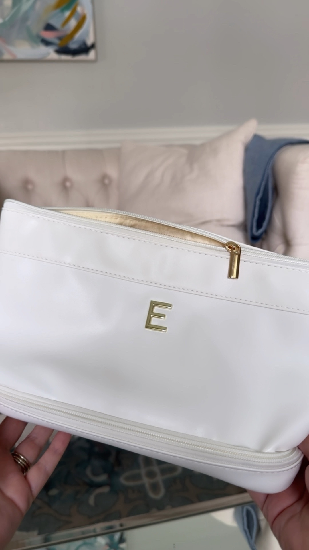 Travel bag that looks $$ but isn’t!

#LTKItBag #LTKTravel #LTKBeauty