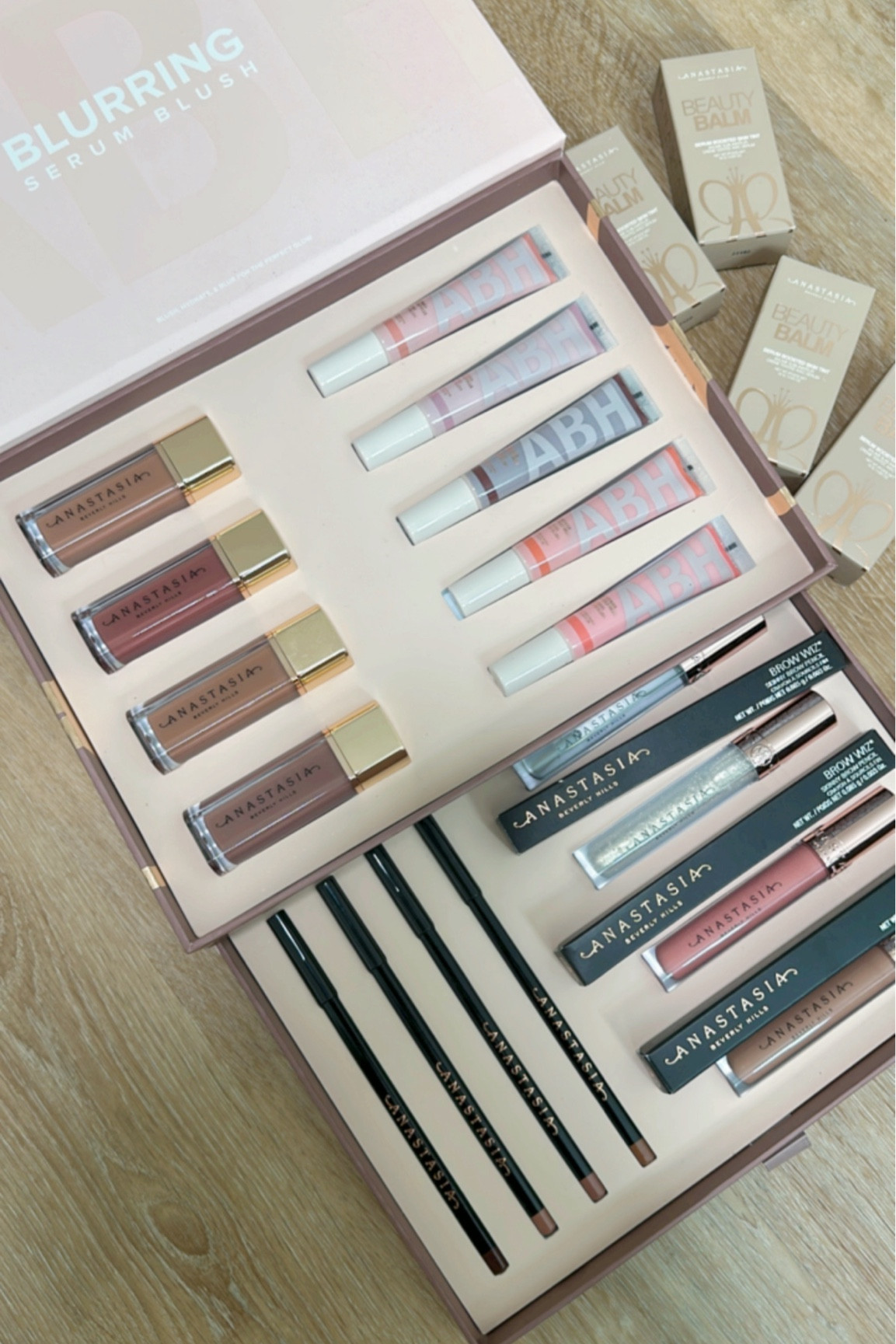 All the makeup you need this summer!

#LTKBeauty #LTKFindsUnder50 #LTKWedding