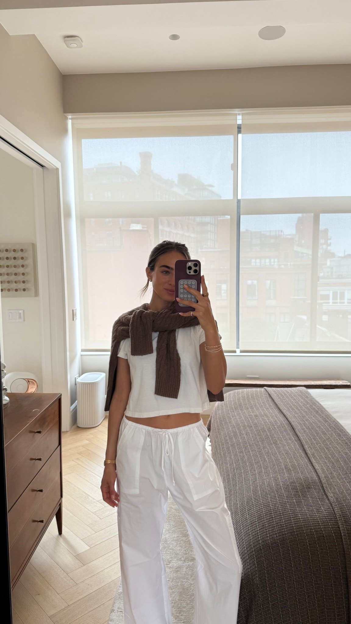 Donni pants 
Jenni kayne sweater 
white tee 