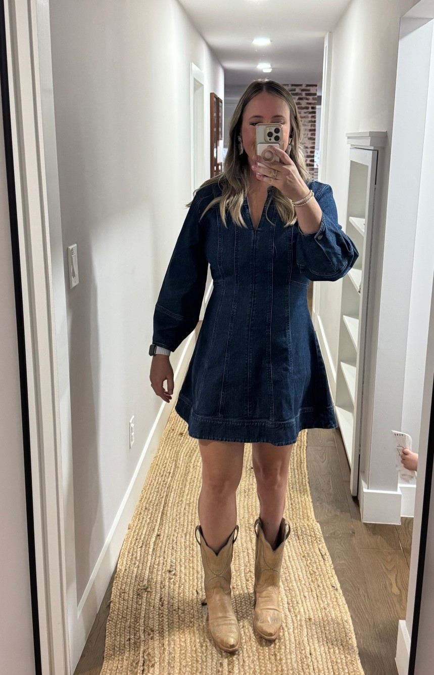 Christmas card pic fit 

#LTKMidsize