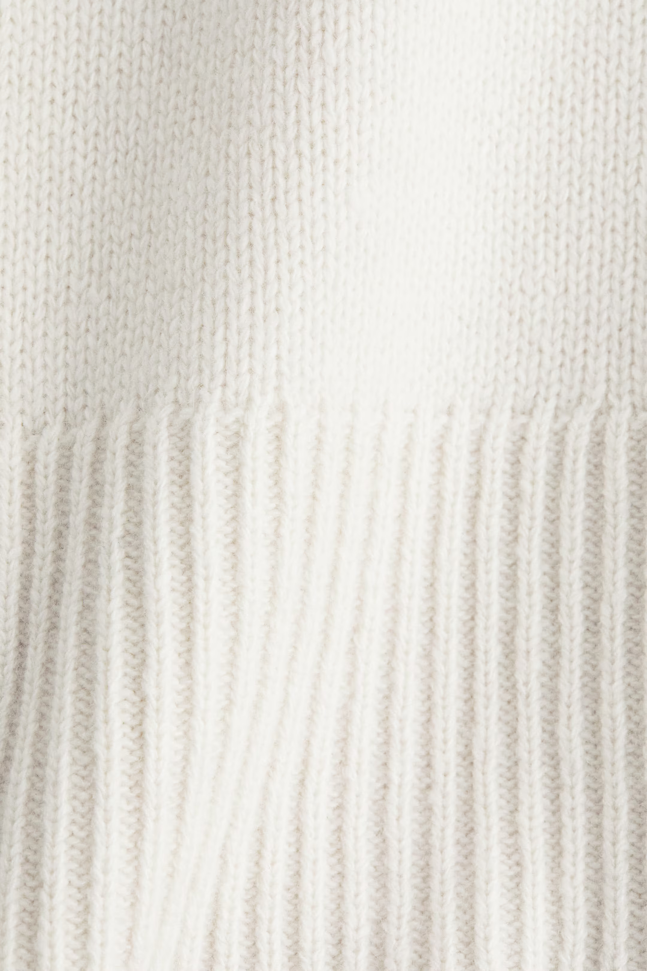 Pullover aus Kaschmirmix mit Turtleneck | H&M (DE, AT, CH, NL, FI)