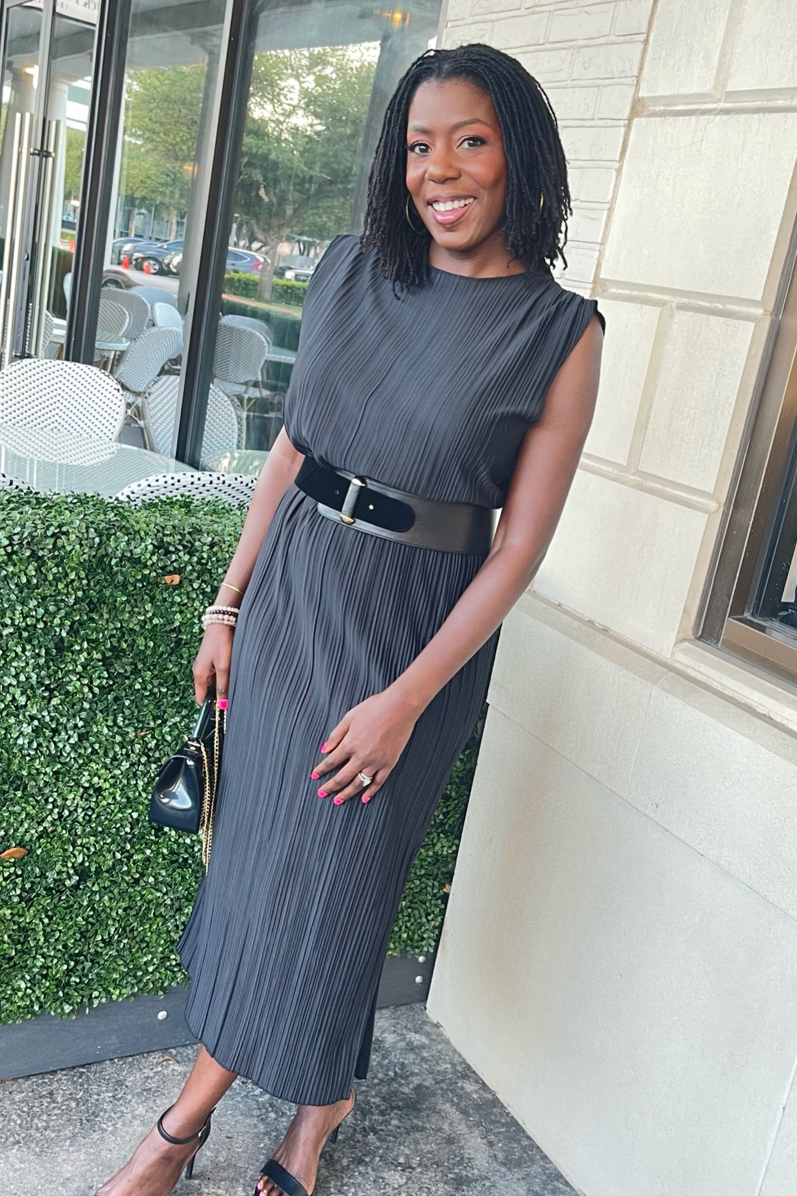 Wore this comfy and cute dress to dinner. Added a suede/leather mix belt. Size Medium 

#LTKBeauty #LTKStyleTip #LTKWorkwear