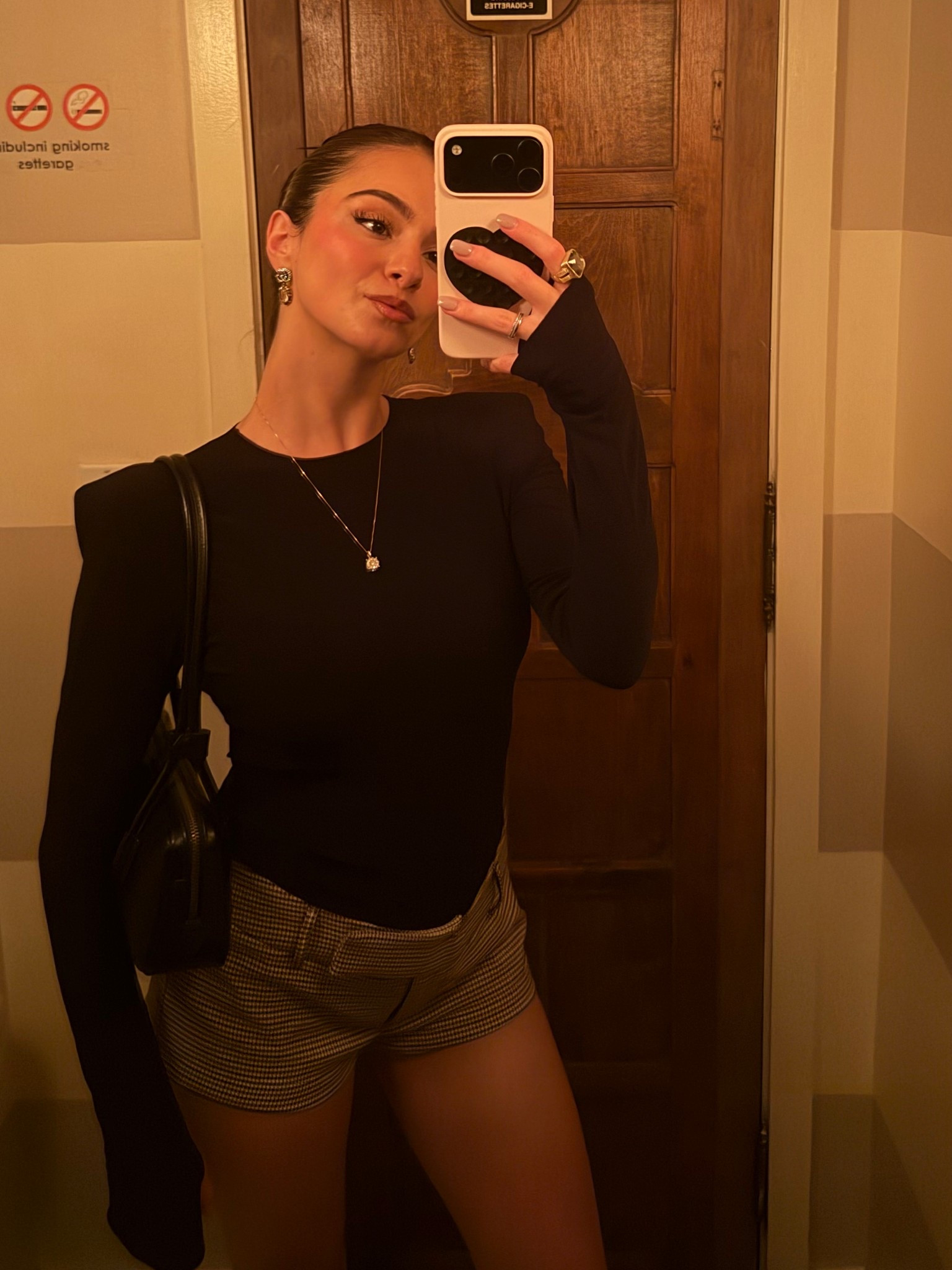 This top is for sure a closet staple! 

#LTKSeasonal #LTKWorkwear #LTKU