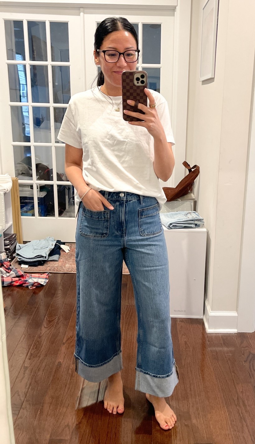 Size 2 jeans
Size medium tee


#LTKSeasonal #LTKSaleAlert #LTKOver40