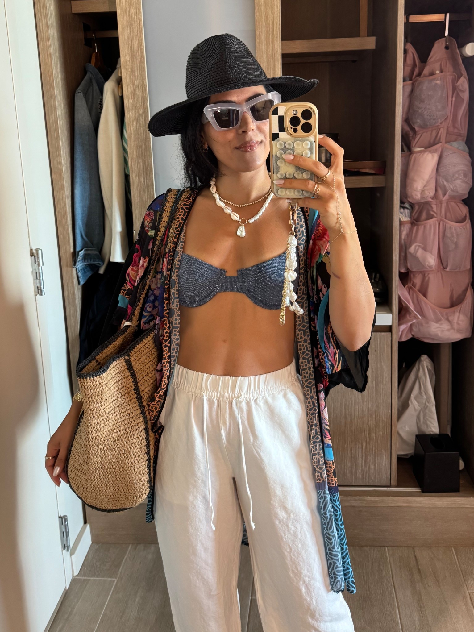 Beach look for summer with the cutest bathing suit on sale now from vetchy 

#LTKSeasonal #LTKSwim #LTKTravel