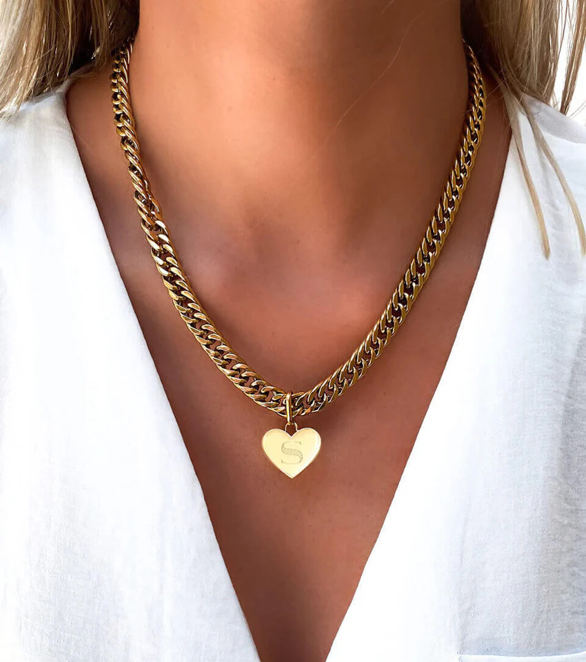 Heart Curb Chain Necklace (Gold) | Abbott Lyon