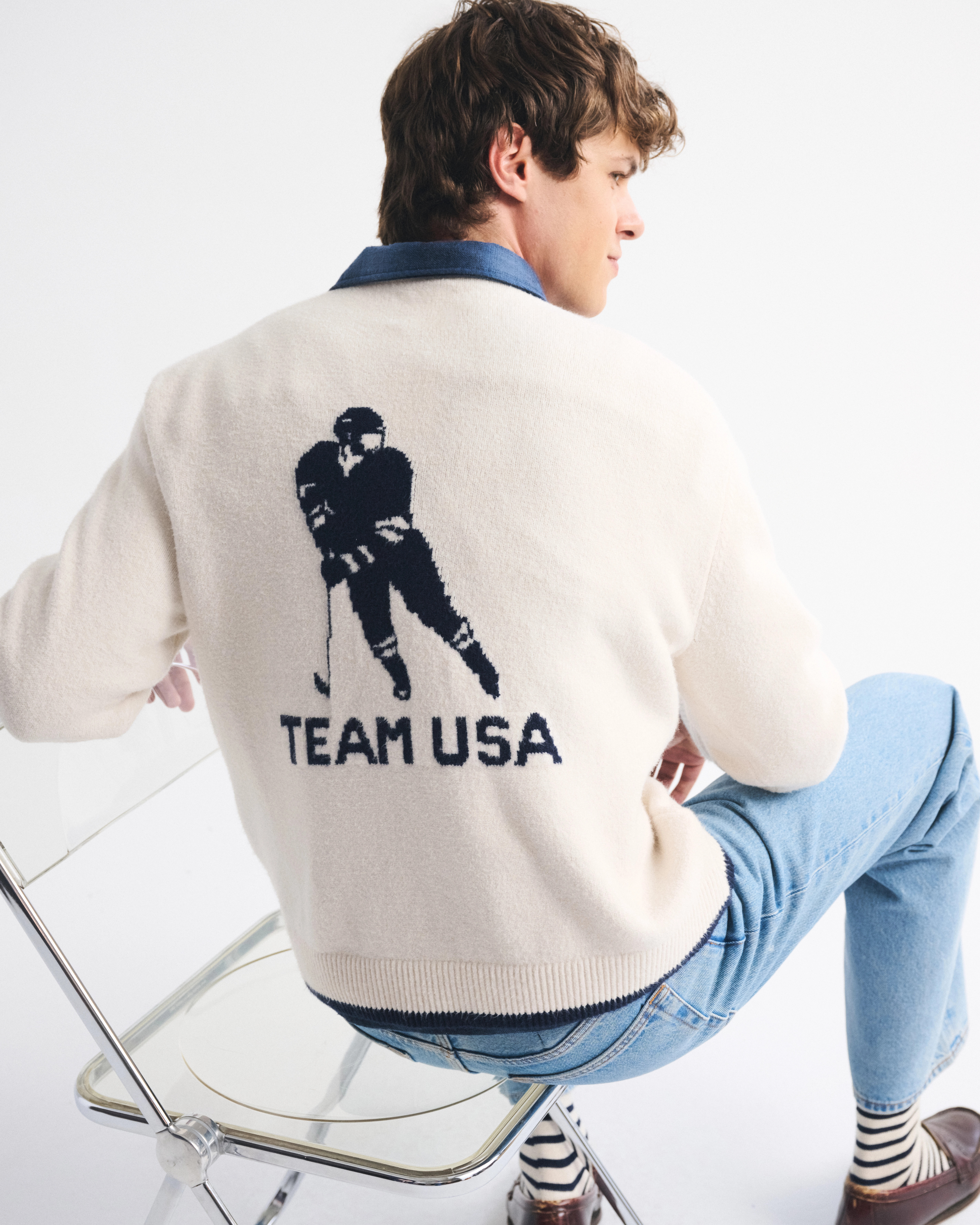 Oversized Olympics Graphic Crew Sweater | Abercrombie & Fitch (US)