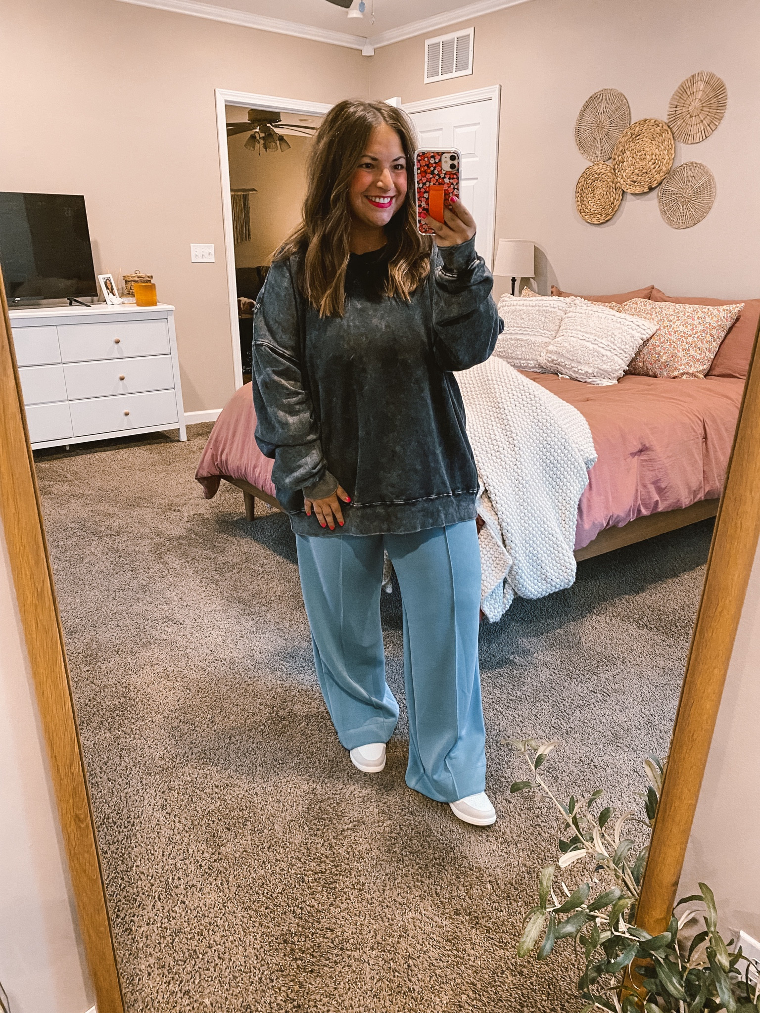 Head to toe Target for a super comfy oversized weekend fit.

sneakers: fit true to size // wearing a 5
pants: fit true to size // wearing a large
crewneck: fits oversized // wearing a large

#LTKStyleTip #LTKFindsUnder100 #LTKFindsUnder50