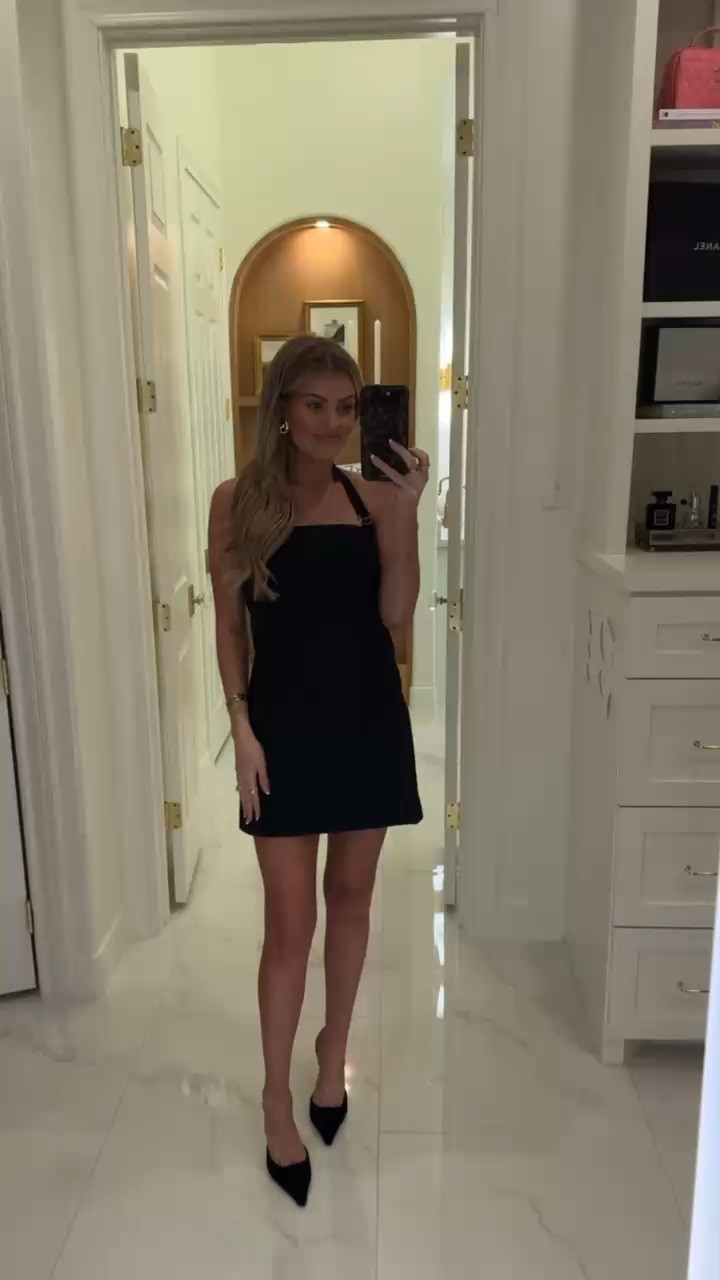 Abercrombie's spring dress sale is here! If you're looking for a spring dress for any event, mother's day, easter, these are all so cute!! This little black dress is a closet staple for the spring, plus it has adjustable straps!! (wearing size small petite) use code DRESSESAF for an additional 15% off

mothers day, easter dress, event spring wedding, baby shower, spring dresses, spring style, on sale 

 

#LTKSaleAlert #LTKStyleTip #LTKFindsUnder100