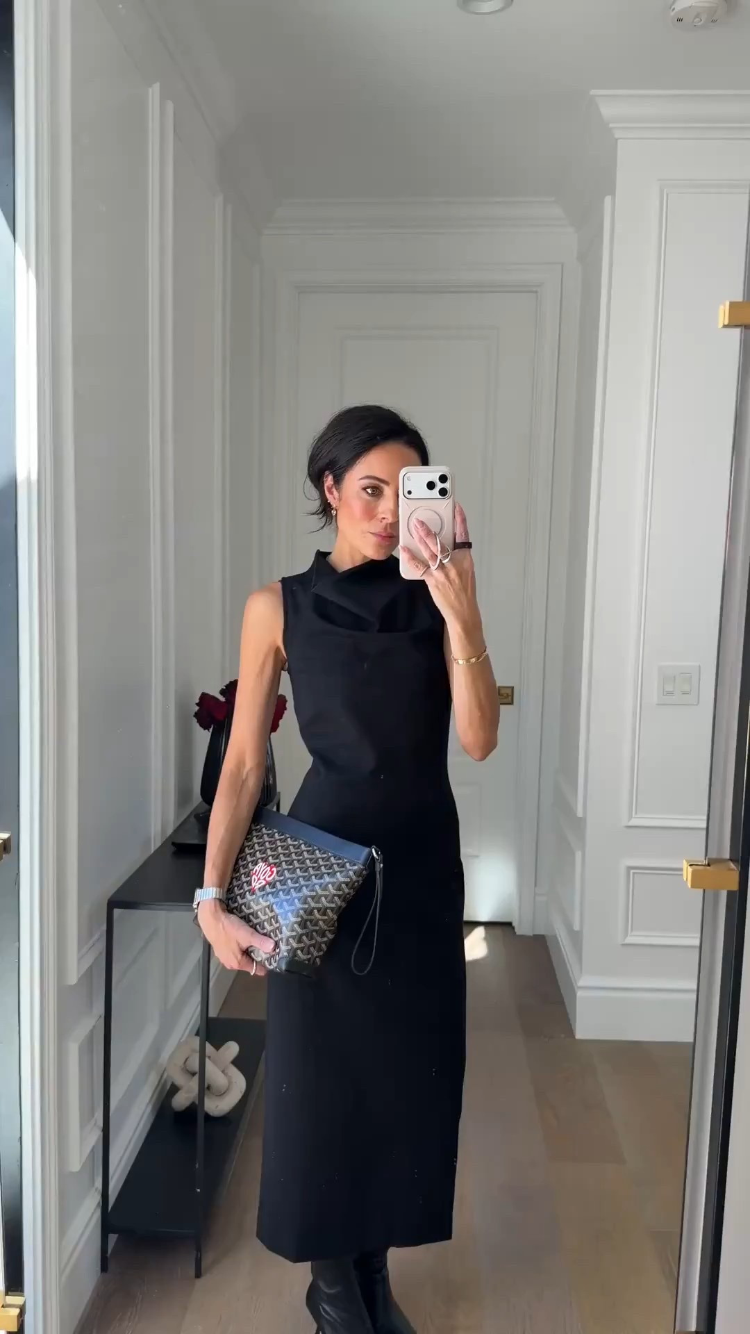 The most flattering LBD! 





LBD, Spanx, clutch, office style 

#LTKHoliday #LTKOver40 #LTKSeasonal