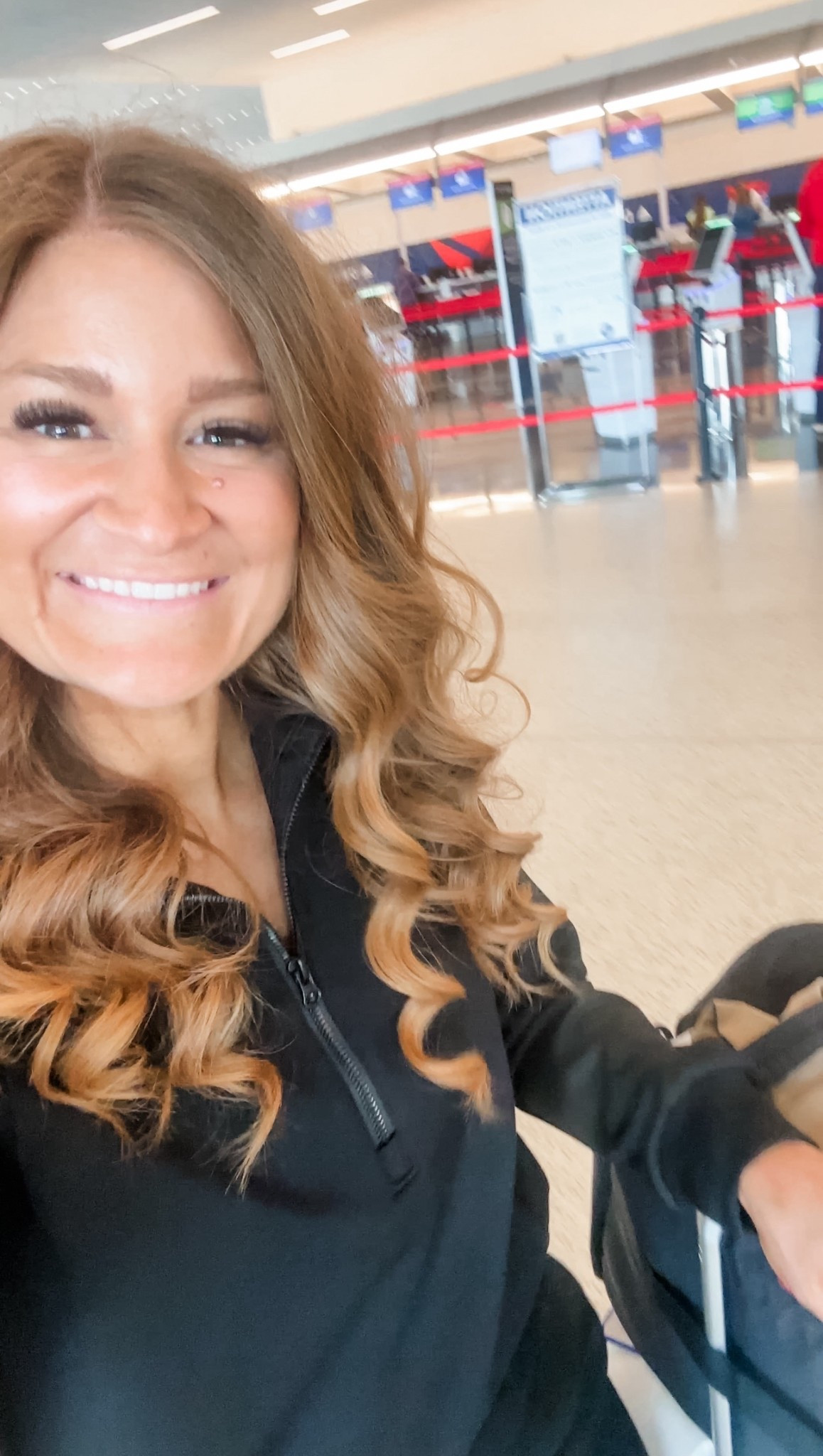 Airport outfit // travel day outfit // airplane outfit // Amazon fashion // travel luggage // 

#LTKTravel #LTKootd