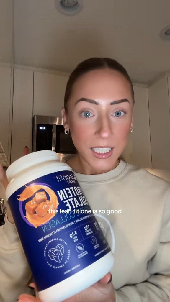 VLOGMAS DAY 10: how to eat more protein 

#LTKcanada #LTKwinter #LTKfitness