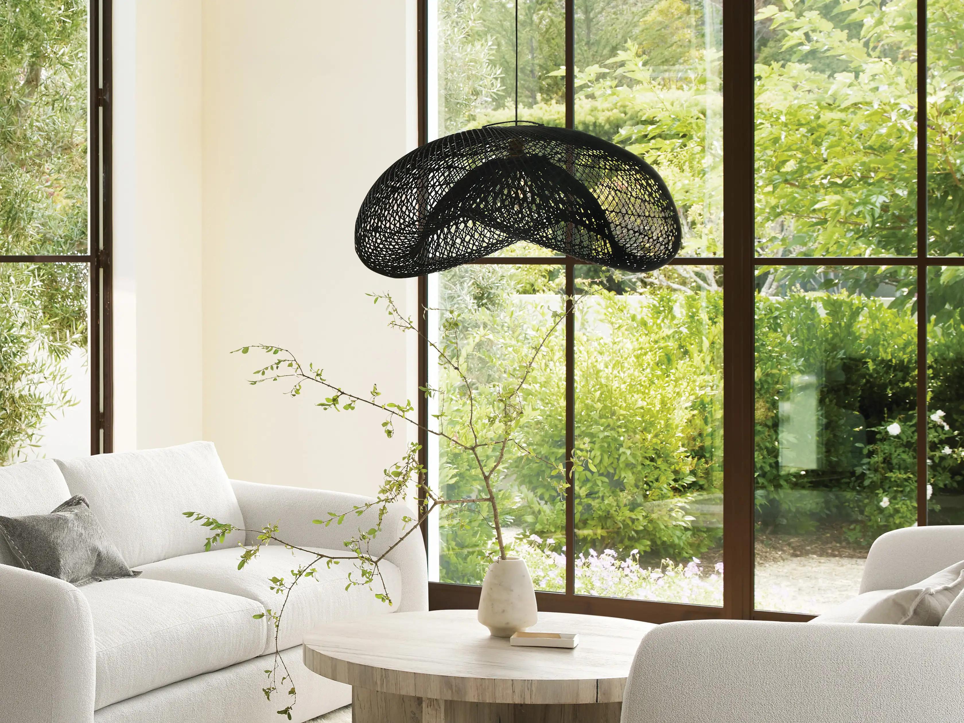 Hollis Pendant in Black | Arhaus