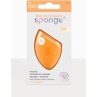 Real Techniques Miracle Sponge | PrettyLittleThing CAN