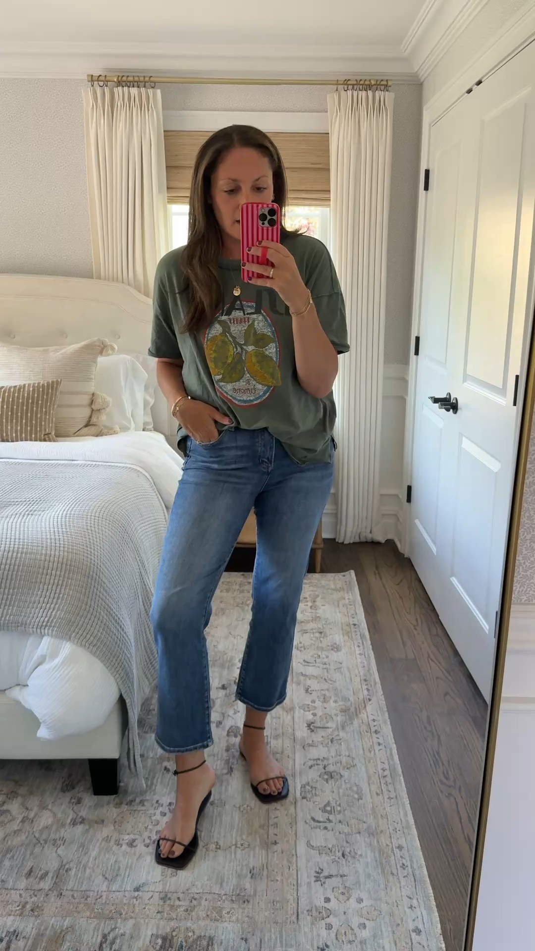 The best pair of jeans!! True to size, the perfect amount of stretch and so flattering. 20% off today with code TEXT20!

#LTKSaleAlert #LTKootd #LTKvlog
