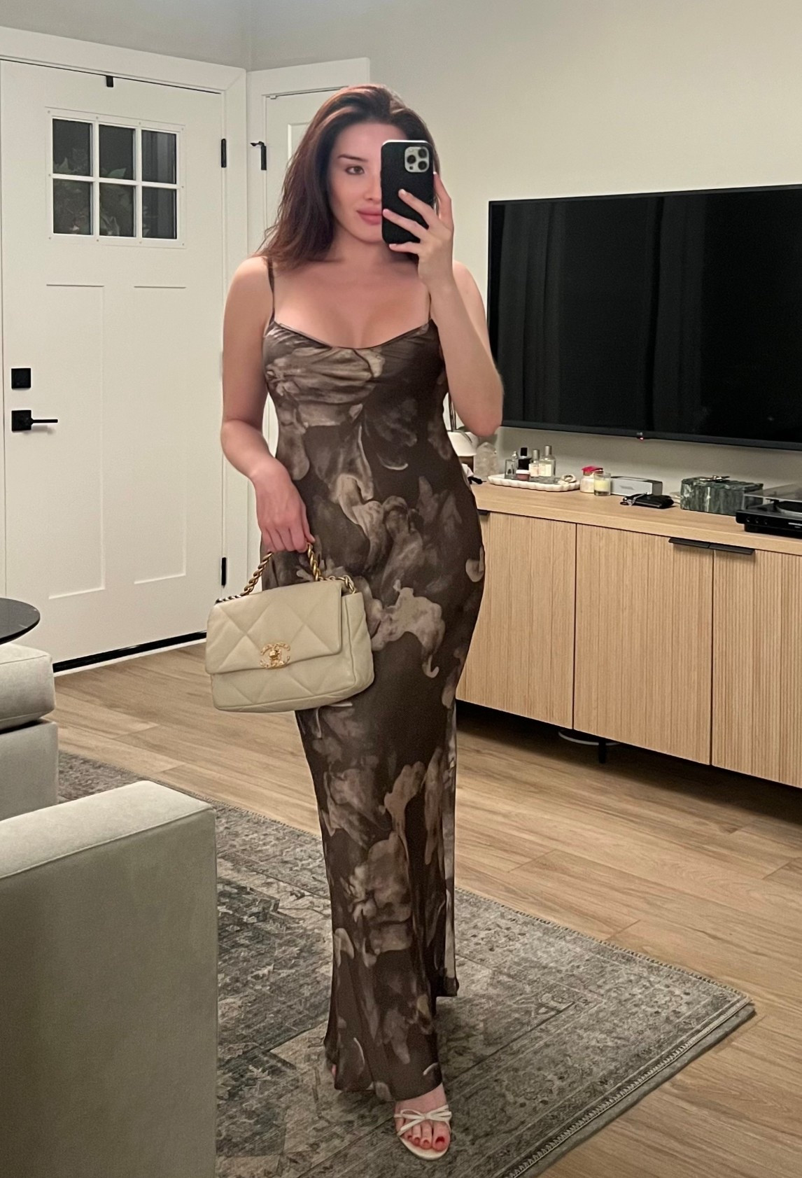 My favorite silk dress is on sale and in stock in so many gorgeous colors 🤎