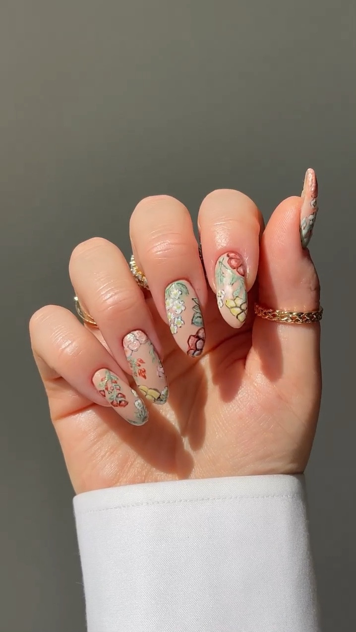 Suki Waterhouses dress is breath taking. Also her and Robert are perfection. By your request I made nails to match her dress. I hope I made you all proud. 🥹🌿🪷 

Products 

Modelones A2- Keep it Low Key 
1561
1790
A028
0555
PG003
Top Coat

*pr gifted 

Links in bio. 🌿

Congratulations! @Modelones has now officially announced the Hollywood celebrity manicurist Tom Bachik as their Brand Ambassador. He is professional and creative. He has worked with many famous celebrities like Selena Gomez and Jennifer Lopez. 
Modelones has launched a new collection for 2023 S/S recently, the pastel colors are so refreshing and trendy for Spring and Summer.


#metgalanails #sukiwaterhouse #floralnails #nailinspo #nailartist #nailart #nailsofinstagram #sukiandrobert #metegala2023 #sukimetgala2023 #trendynails #modelones #ambassador #tombachik #modelones2023

#LTKfit #LTKbeauty #LTKstyletip