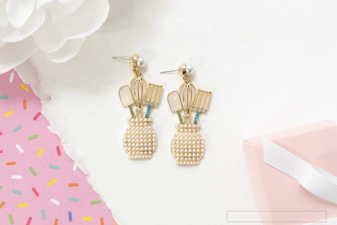 Baking Whisk Earrings Gift for Bakers Earrings Crystal - Etsy | Etsy (US)