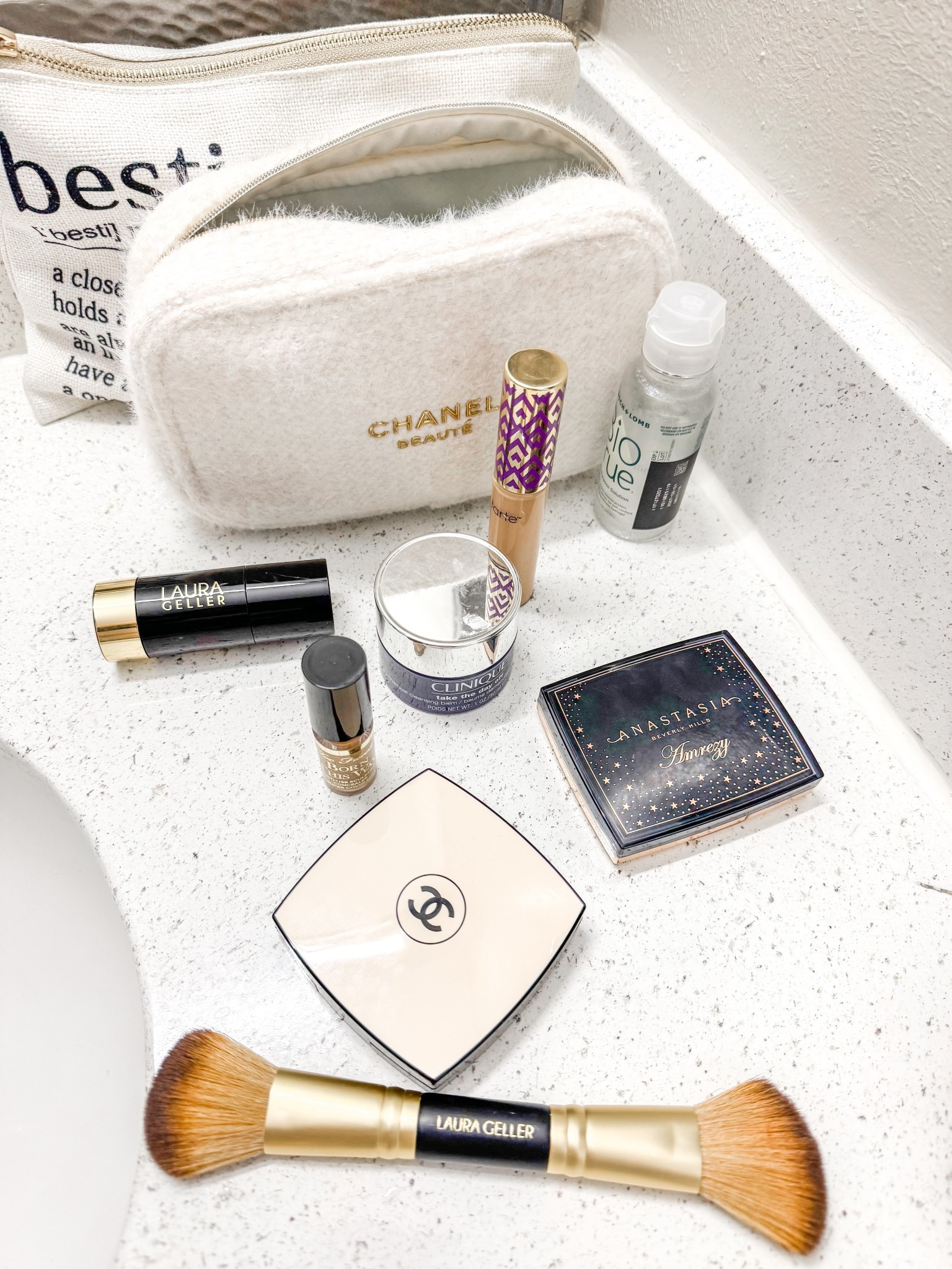 Travel essentials

#LTKBeauty #LTKTravel #LTKselfcare