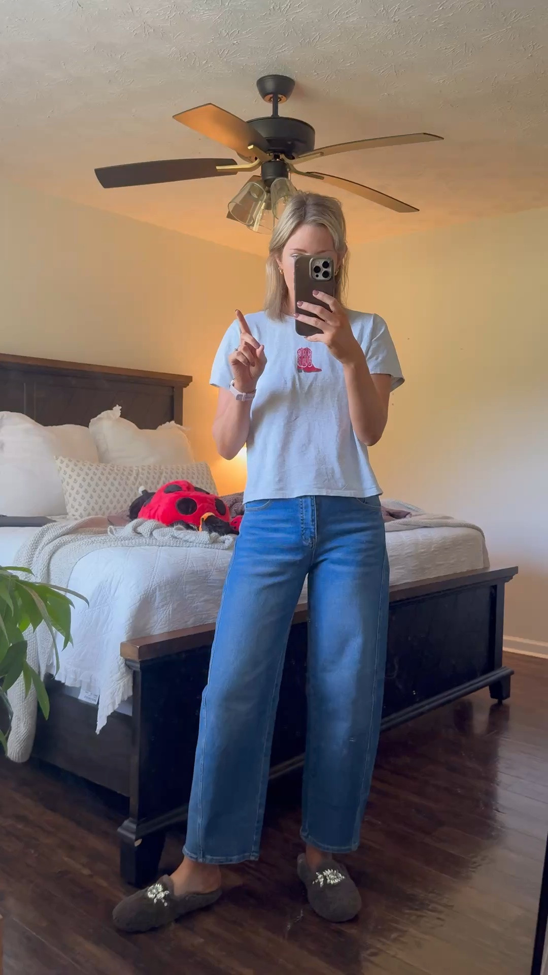 Wearing a 4 and there’s stretch to these amazon jeans!

Amazon style
Barrel jeans
Mom style
Outfit inspo

#LTKgrwm #LTKmomlife #LTKootd