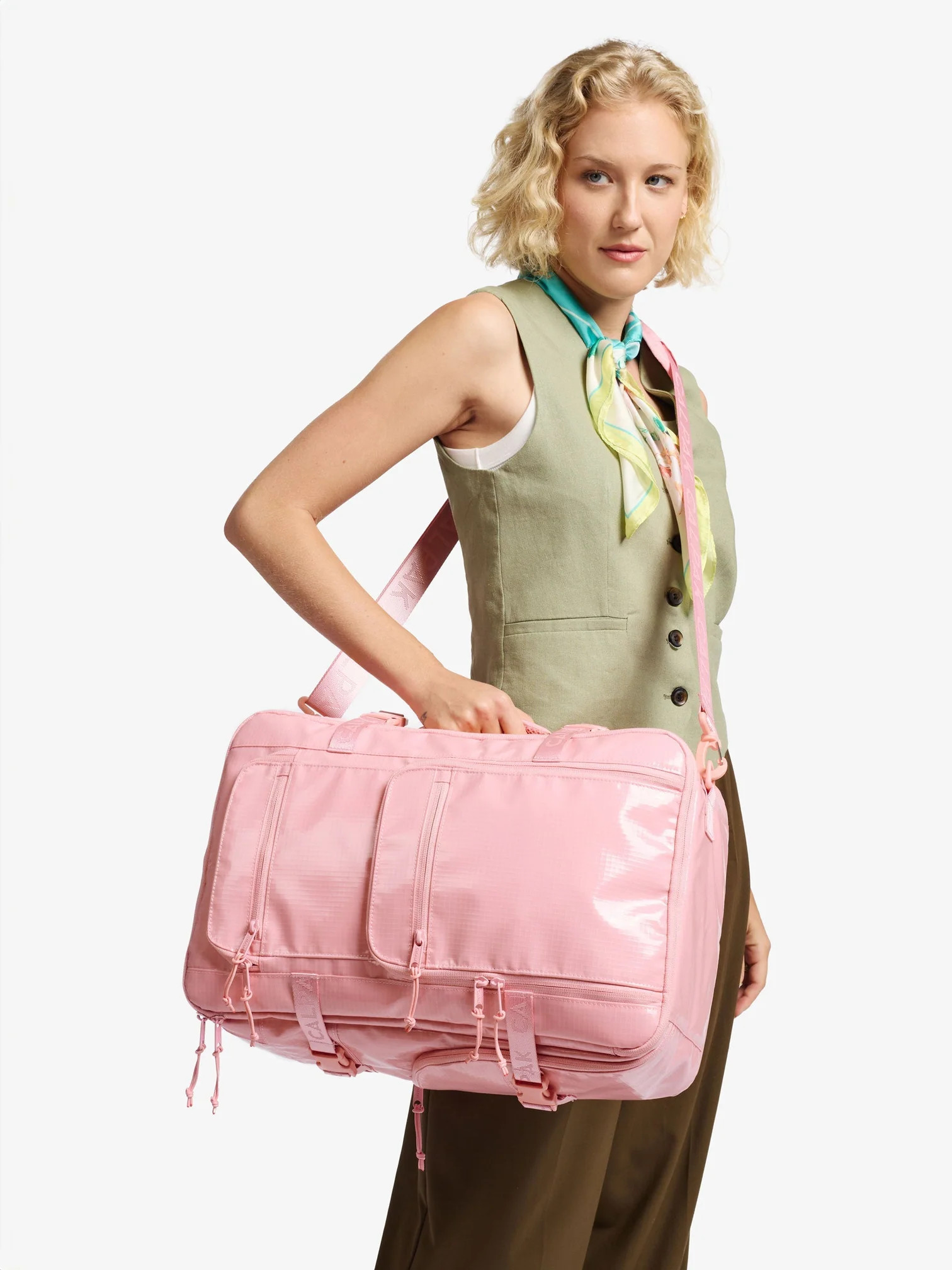 Terra 26L Laptop Duffel Backpack in Blossom | CALPAK
