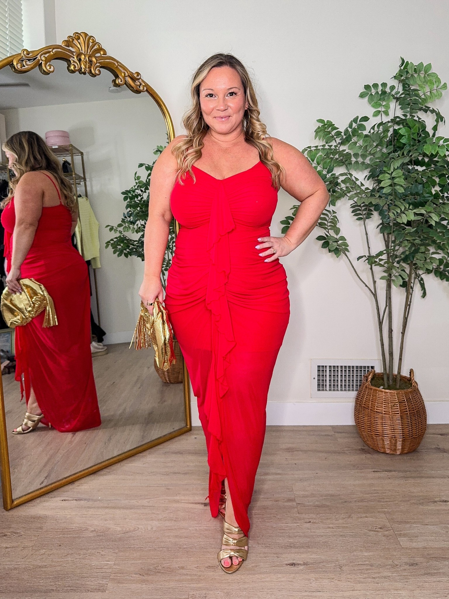 Amazon date night dress
Size LARGE super stretchy! 
Have this in 2 colors I love it so much! 

Wedding guest dress, spring dress, cocktail dress, red dress, petite style, Amazon fashion, Amazon style, Amazon finds, spring style 

#LTKOver40 #LTKPetite #LTKMidsize