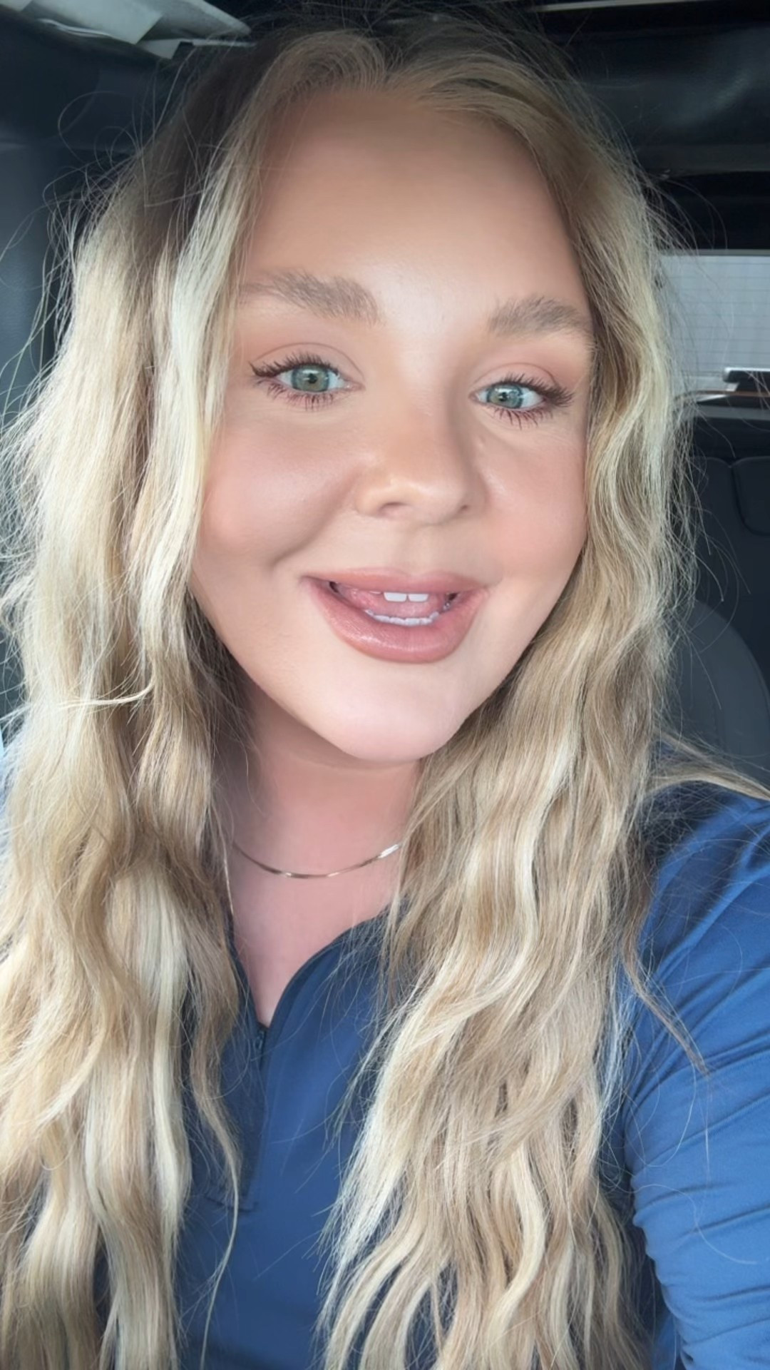 Life hack for all the girls - get tops from the Alo men’s section 🫡 I LOVE this conquer 1/4 zip! I just ordered it in black to go with my other pair of trousers! I get so many compliments on this set. Shoes are also so good 👌🏼

#LTKTravel #LTKStyleTip #LTKActive