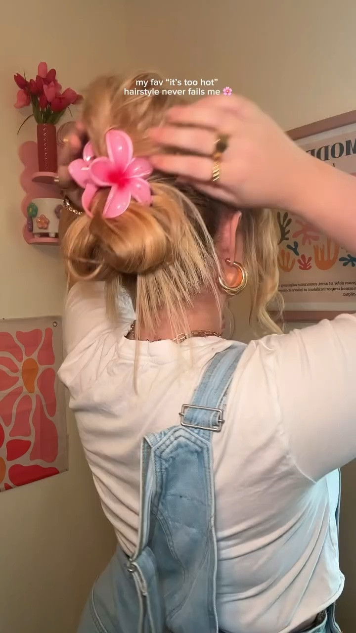 for those days you want your hair out of your face and off your neck! The perfect summer hairstyle if you ask me 🩷🎀🌸 


🏷️: hair. Summer hairstyle. Hair transformation. Hair Inspo. hair ideas. Hairstyle ideas. Summer hairstyle ideas. Bun hairstyle. Easy bun hair. Updo hairstyles. Summer hair. Easy hairstyles. Simple hair. Bun hair. Bun hairstyles. Easy bun hairstyle. Long hairstyle. Hairstyles for long hair. Microinfluencer. UGC creator. UGC. 


#LTKBeauty #LTKFindsUnder50 #LTKStyleTip