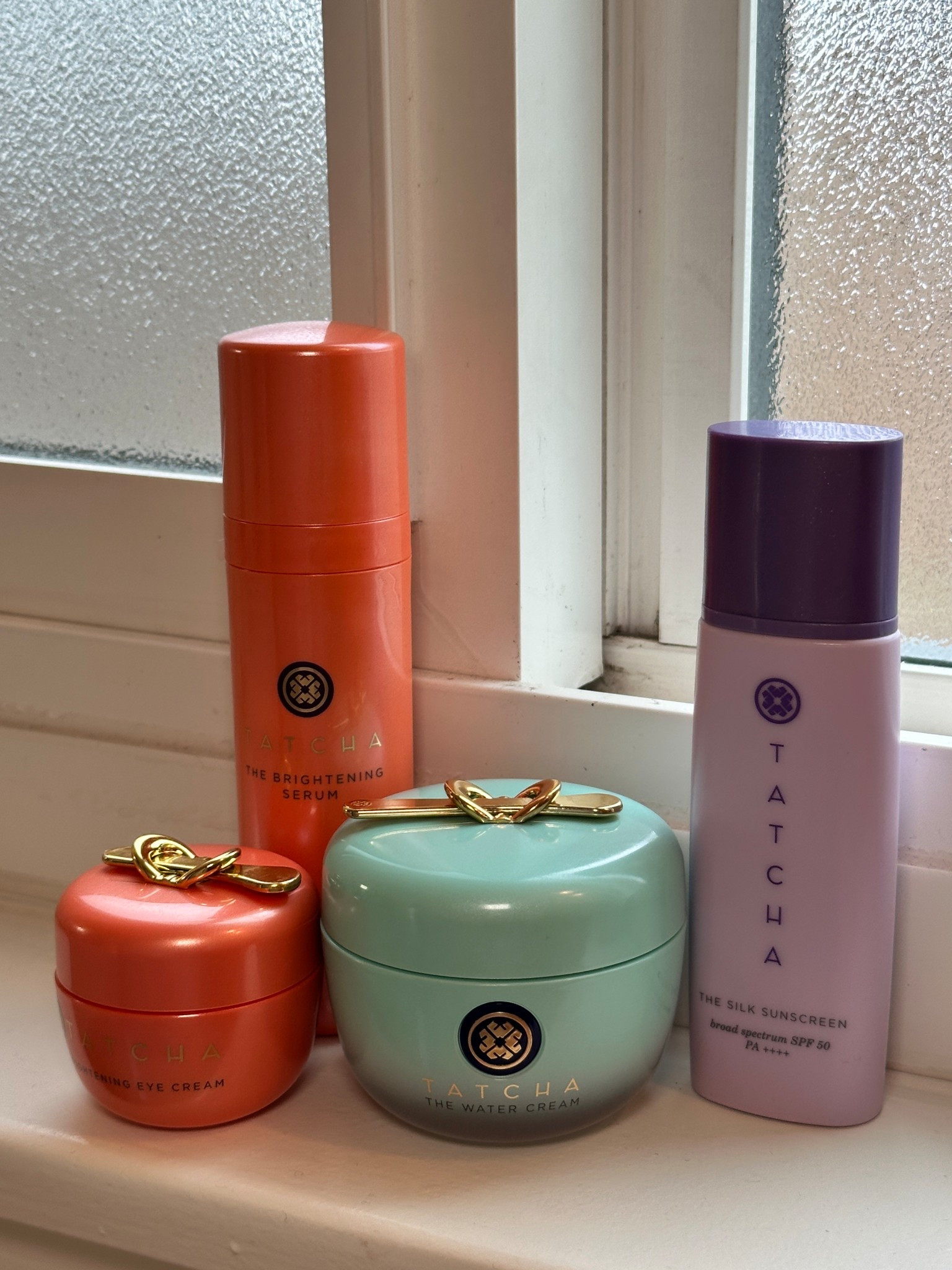 If I could only use one skincare brand, it would be Tatcha! This is a full morning skincare routine using all Tatcha products. Would highly recommend getting these during the upcoming Sephora sale! 

-Vitamin C/brightening serum
-Brightening eye cream
-Water cream moisturizer
-Silk sunscreen spf 50 

#LTKSaleAlert #LTKBeauty
