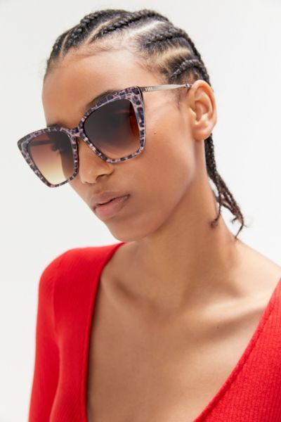 DIFF Eyewear Becky II Cat-Eye Sunglasses | Urban Outfitters (US and RoW)