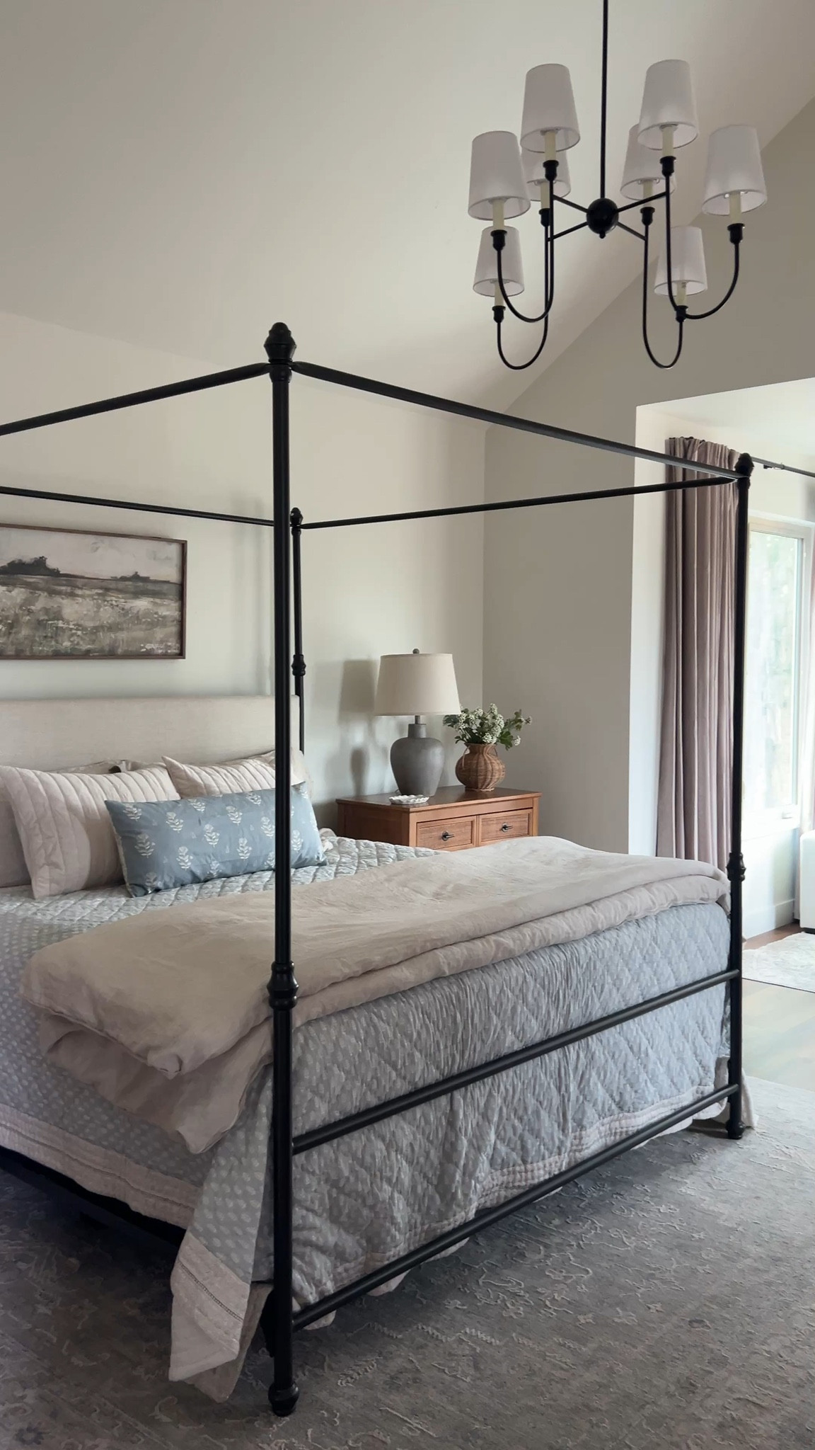 Master bedroom styling Inspo

Bedroom ideas
Bedroom styling
Cozy bedroom
King bed styling
Bedding ideas
Luxury bedding

#LTKSeasonal #LTKHome
