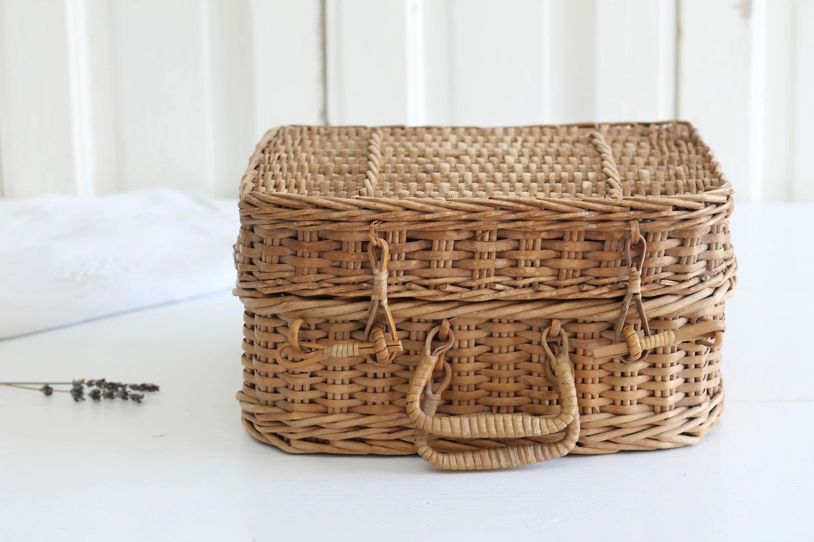 Vintage Wicker Suitcase Basket Woven Lidded Basket Storage - Etsy Canada | Etsy (CAD)