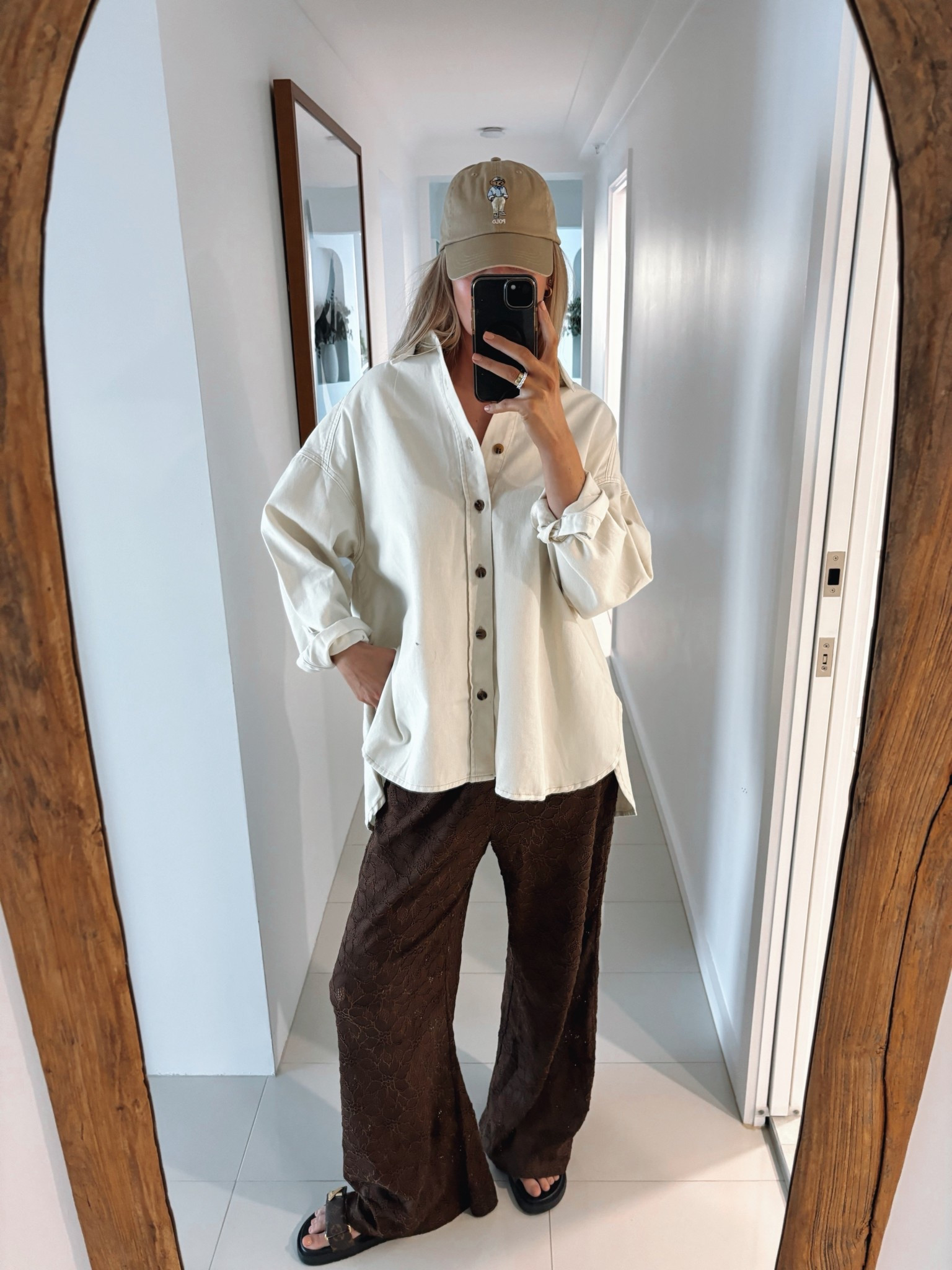 Holiday fit, day two. A relaxed look for a very early dinner with the fam. 

#LTKfamily #LTKtravel #LTKstyletip