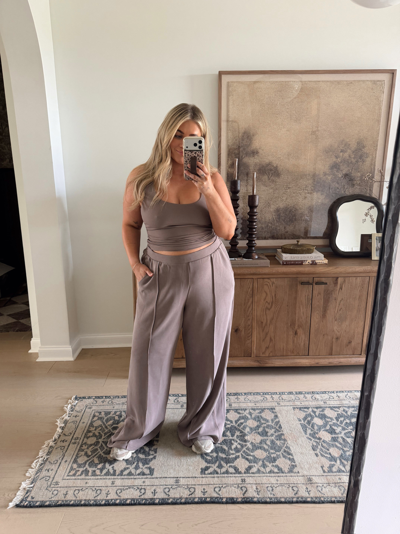 Comfy everyday outfit🤍 

Top- XL
Bottoms- XXL long

#LTKootd #LTKmomlife #LTKMidsize