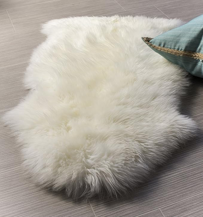 Premium Genuine Fur Sheepskin Rug - Real N.Z. 100% Sheepskin Natural Luxury Fluffy Lambskin Fur A... | Amazon (US)