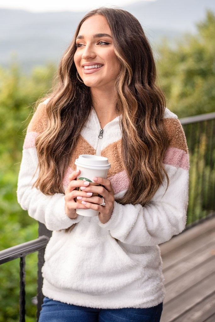 Catching The Vibes White Chevron Pullover | The Mint Julep Boutique
