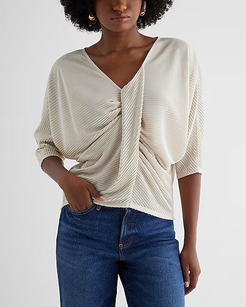 Skimming V-Neck Pleated Twist Front Draped Tee | Express (Pmt Risk)