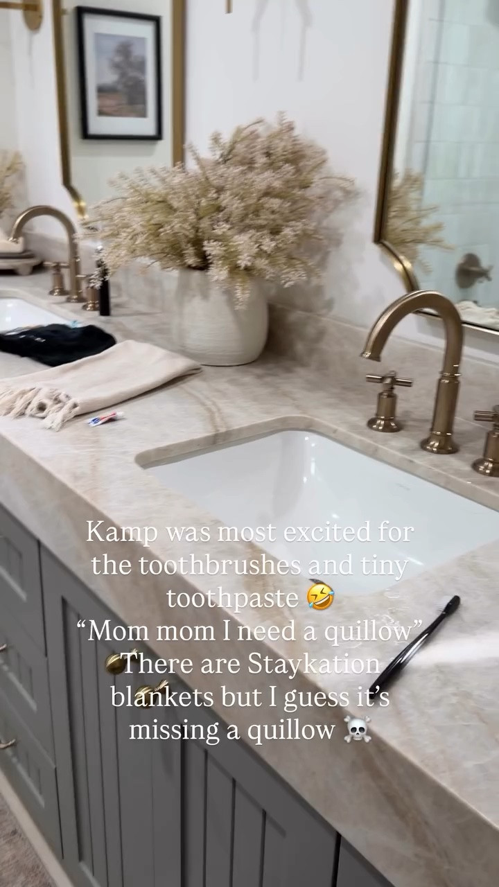 Kamp was most excited for the toothbrushes and tiny toothpaste 🤣
“Mom mom I need a quillow”
There are Staykation blankets but I guess it’s missing a quillow ☠️