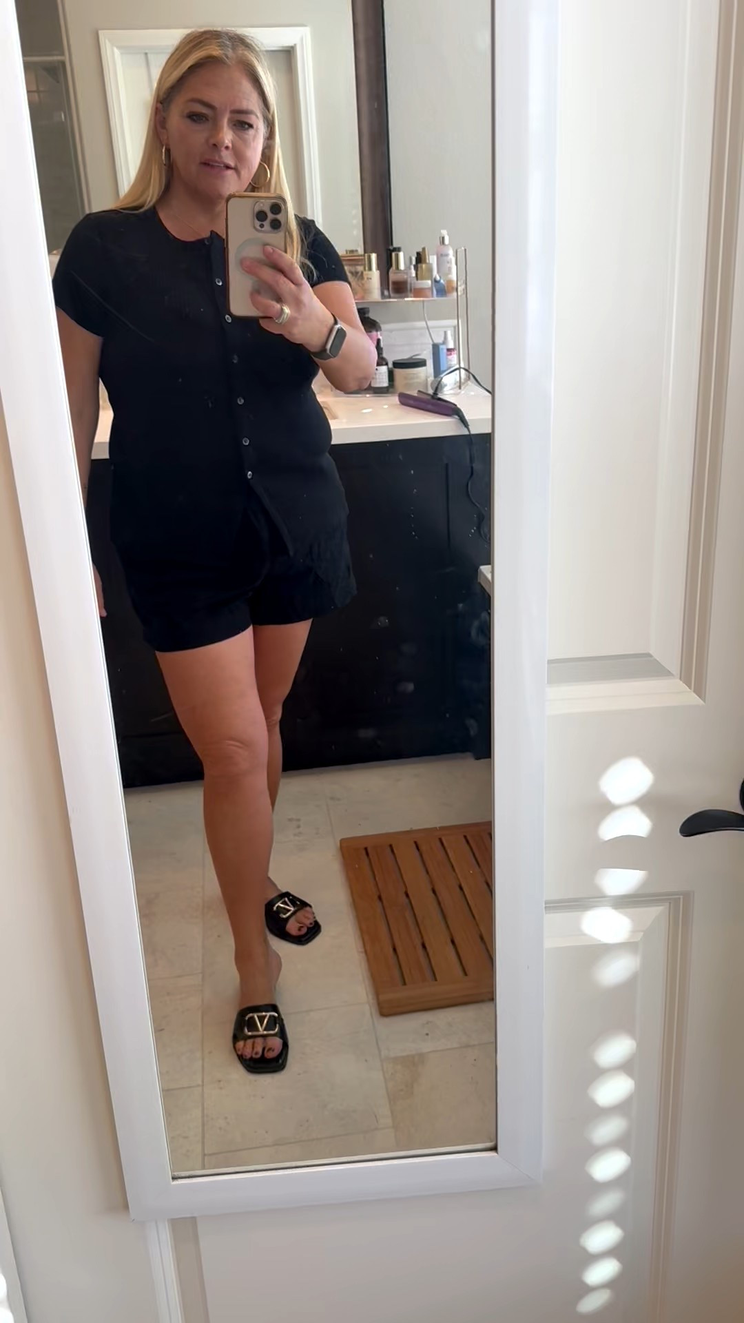 It feels like summer but I still have a desk job so let’s make it cute. 
OOTD it’s almost the weekend! 


#LTKmomlife #LTKMidsize #LTKootd