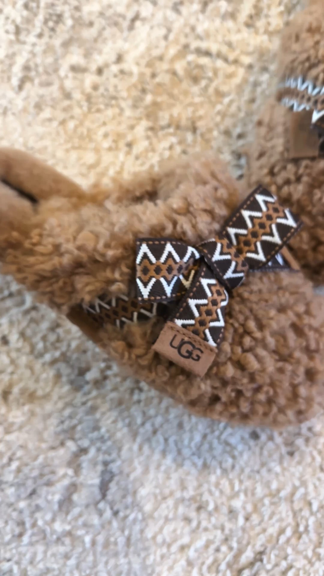 UGG Slippers

#LTKHoliday #LTKGiftGuide #LTKFindsUnder100