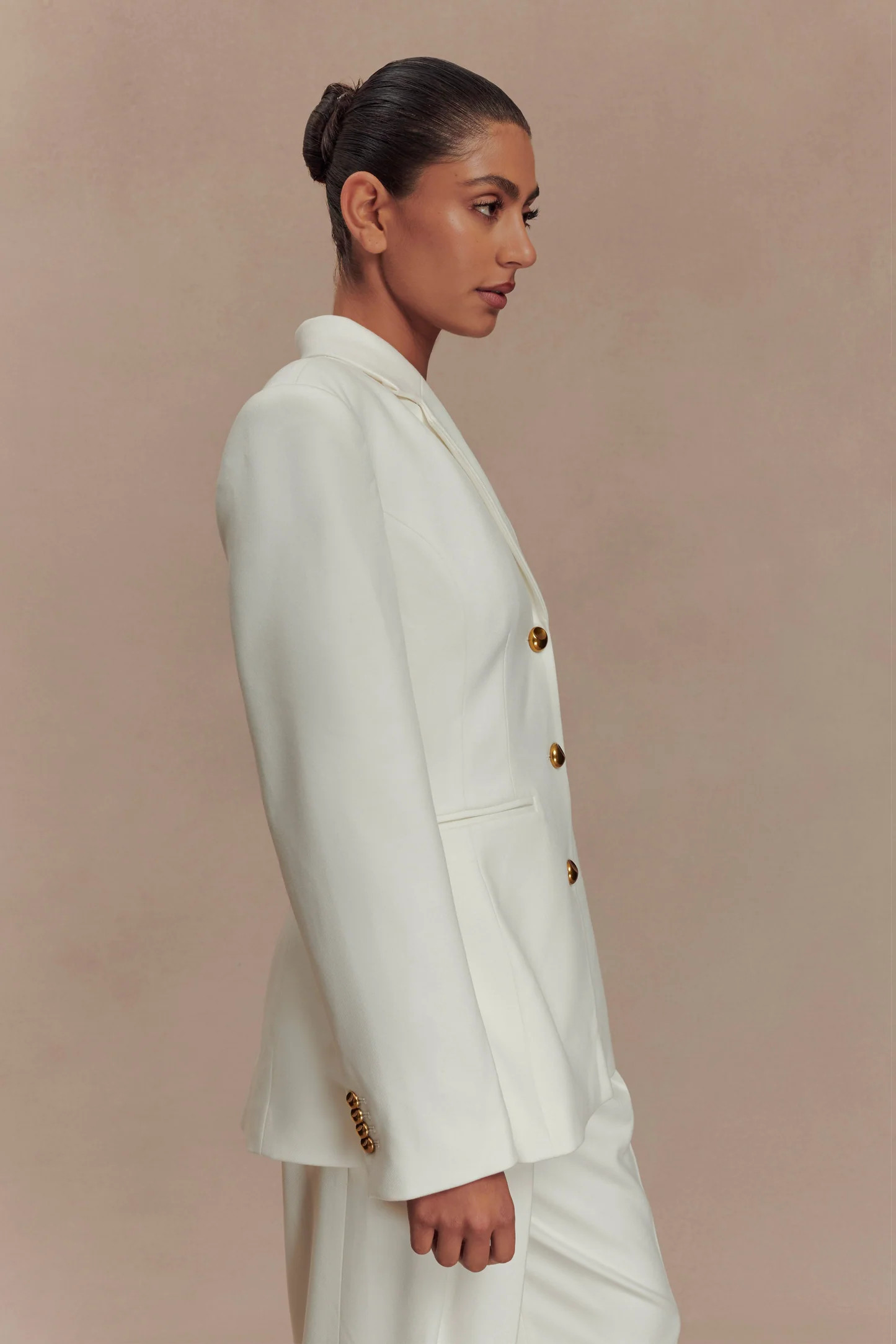 Bellamy Cinched Blazer - Ivory | MESHKI US