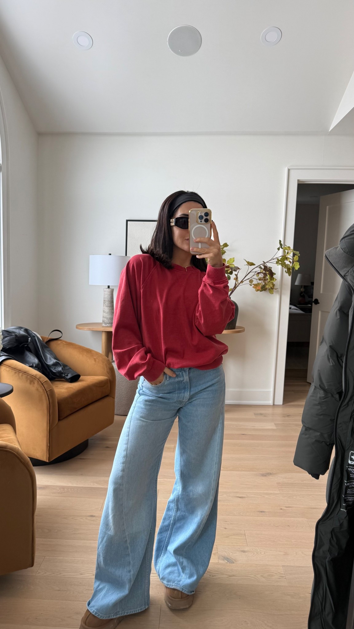 Today super comfy look to bring the kids to hockey practice 
Size 25 denim 
Size small sweater 