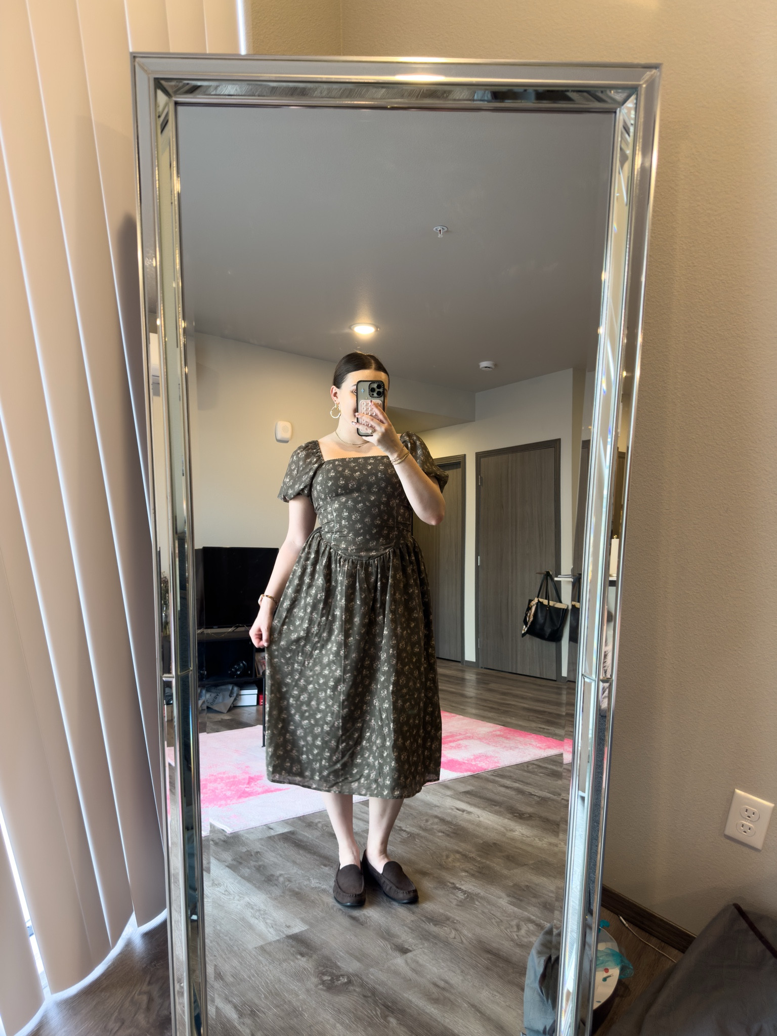 What I wore to host Friendsgiving! This year was a little more intimate but we had so much fun 🥹

I’m wearing a M dress and size 9 flats

#LTKMidsize #LTKHoliday #LTKootd