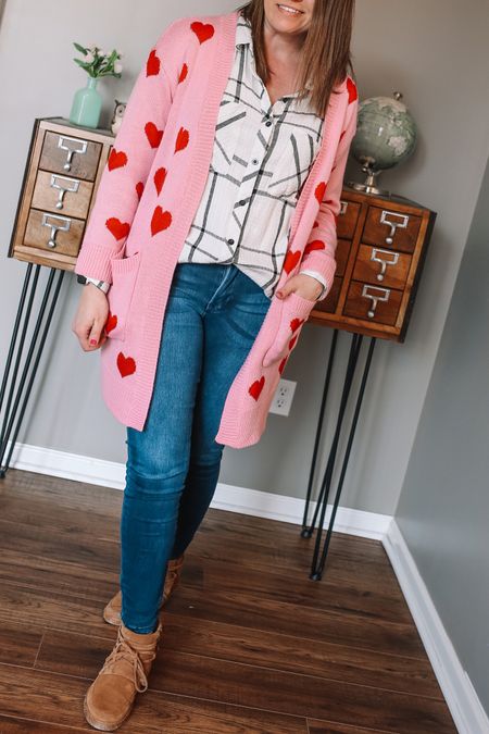 Picked up this heart print cardigan last year and it’s such a pretty piece! I paired it with a plaid button down and mini Uggs for a casual work wear look  
