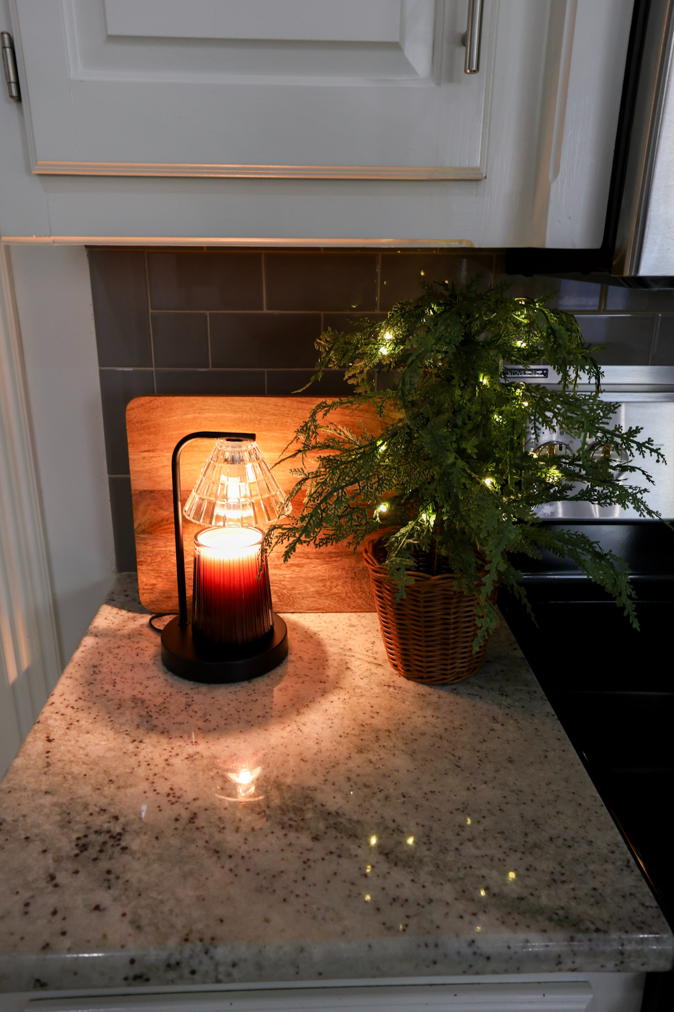 Here's how I styled Walmart's $10 candle warmer lamp!  

 