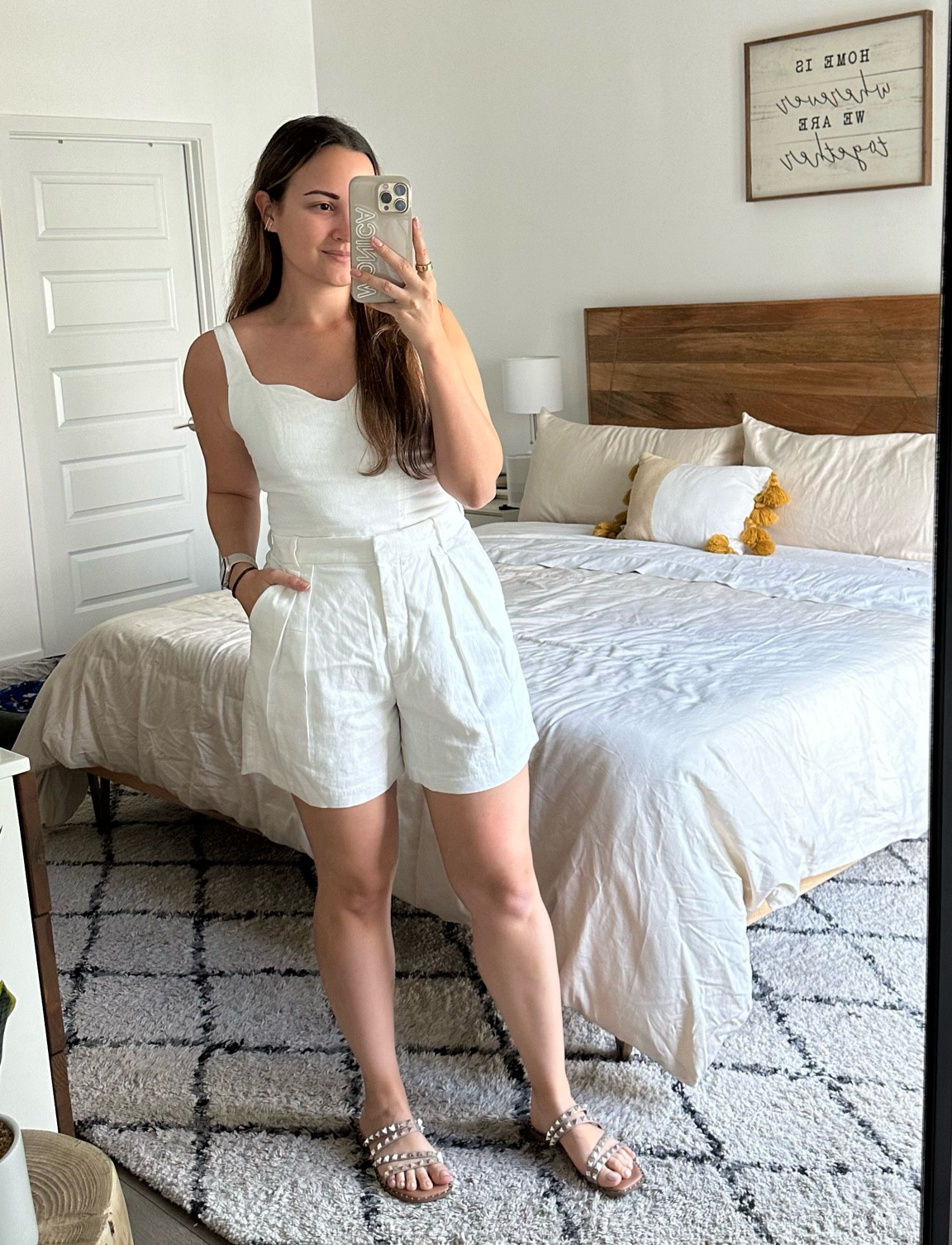Abercrombie is currently part of the LTK Sale so you can save 25% on this gorgeous set perfect for the spring / summer

Linen
Shorts
Summer outfits 
Spring outfits


#LTKSale #LTKsalealert #LTKunder100