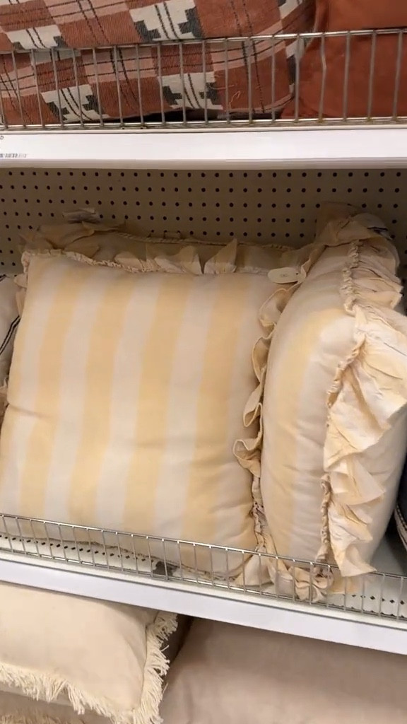 The cutest throw pillows from Target 💛

#homedecor #throwpillows #interiordesign #aesthetichome #cozyhome #cozyathome #homedecorideas #homedecorfinds #homedecorinspo #homestyle #homestyling  

#LTKFindsUnder100 #LTKFindsUnder50 #LTKHome