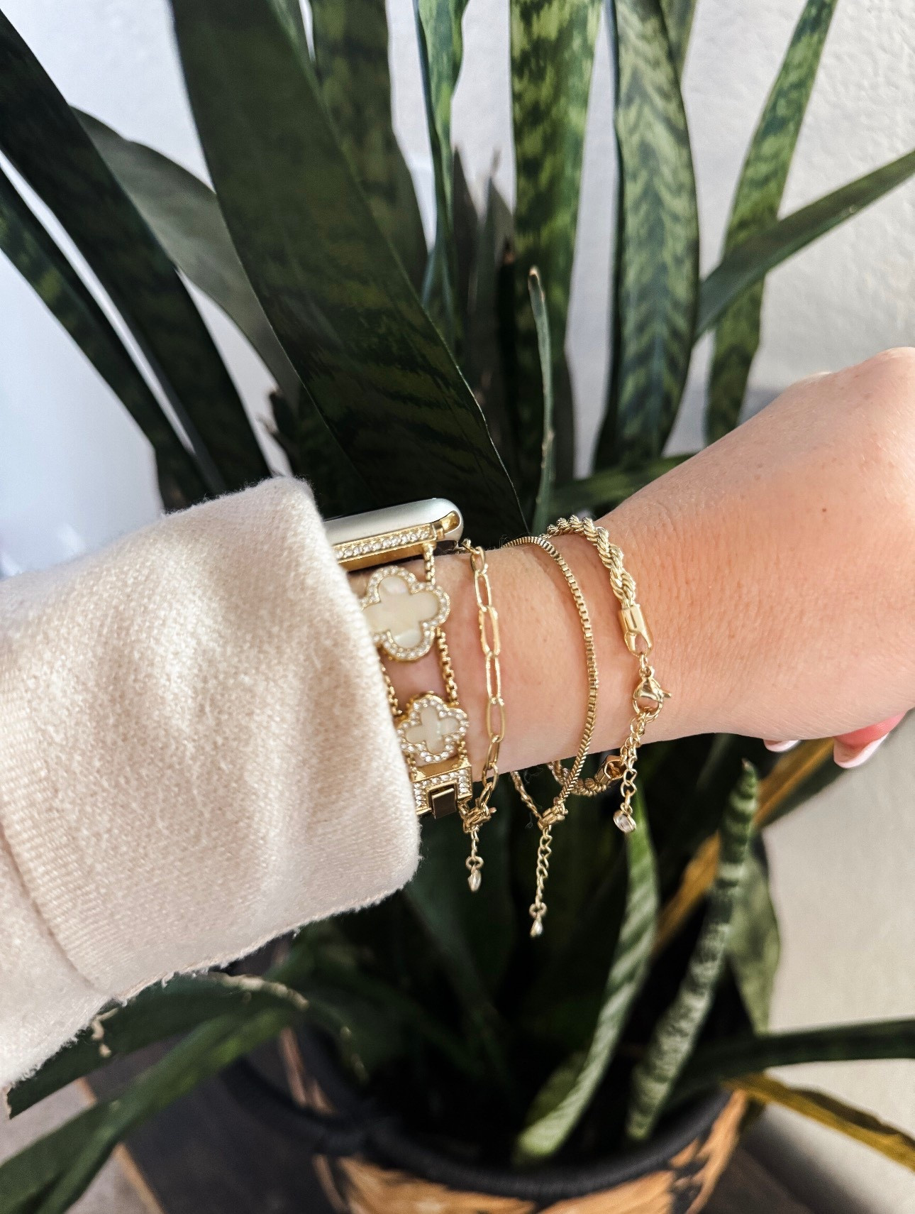 Apple Watch and Bracelet stack from amazon 






elevated outfit
amazon fashion
workwear, amazon outfit ideas, outfit inspo, amazon fashion, what to wear for winter, winter outfits 2026, winter fashion, winter outfits, petite fashion, amazon workwear, work outfit, elevated basics,

#LTKootd #LTKFindsUnder50 #LTKSaleAlert