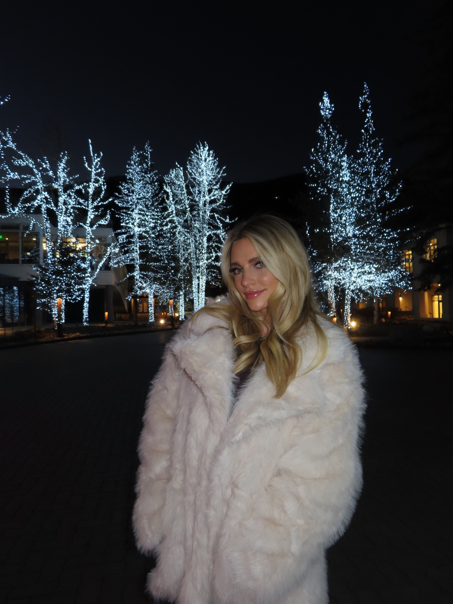 Fur in Vail is a must #ltkwinter 

#LTKootd #LTKSeasonal #LTKTravel